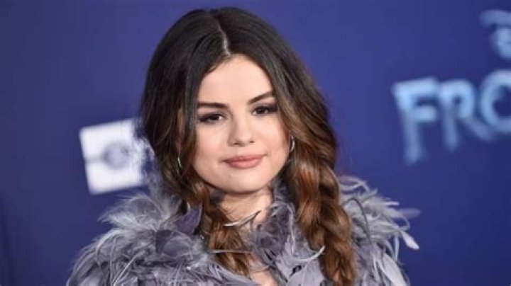 Selena Gomez teases new track Single Soon with mysterious phone number – India TV
