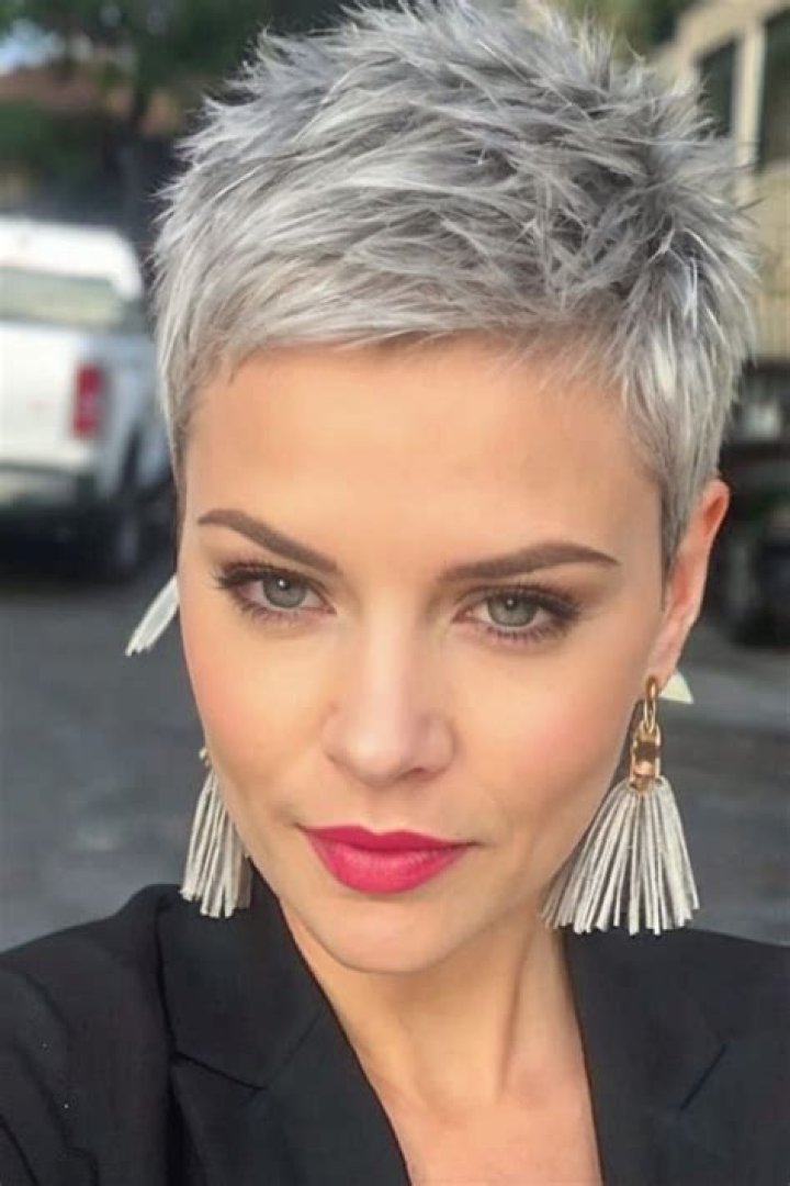 47 Best Short Hairstyles And Haircuts to Try in 2023