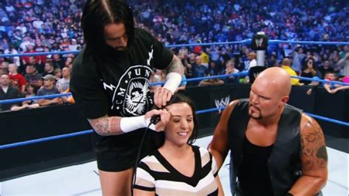 Shotzi Shaves Her Head On WWE SmackDown