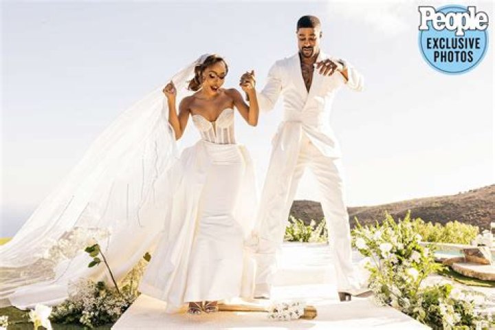 Elegance Redefined: The Allure Of The Skyh Black Wedding Outfit