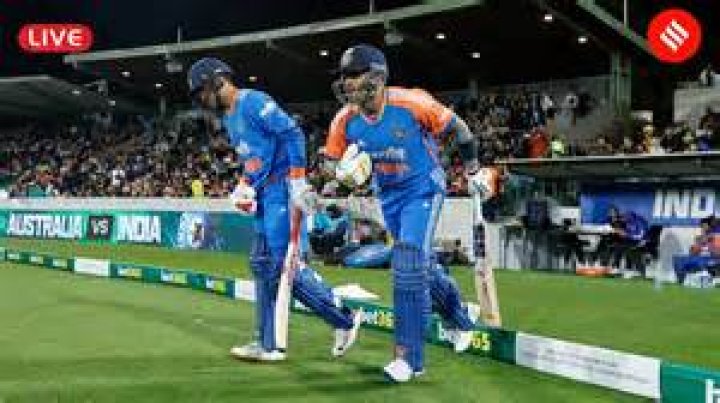 Members of Indian team and Australian Cricket team train at VCA Stadium, Nagpur