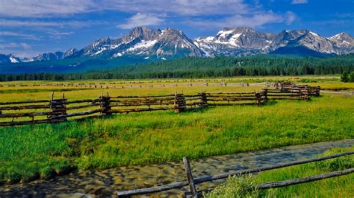 Stanley, Idaho experiences six earthquakes in less than a week