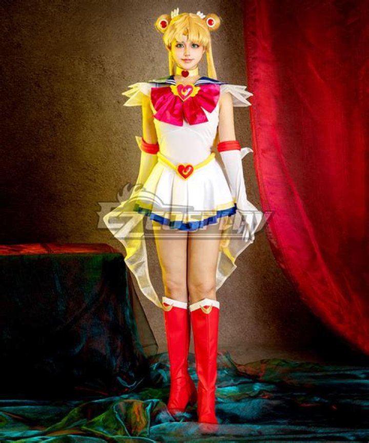 Tay Melo Rocks Skimpy Sailor Moon Cosplay In Ridiculous OnlyFans Photo Drop