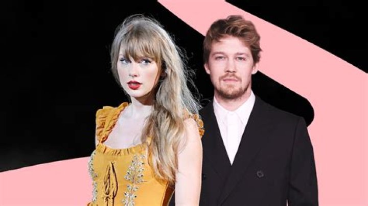 Taylor Swift fans are mad at Joe Alwyn for the dumbest reason
| Glamour UK