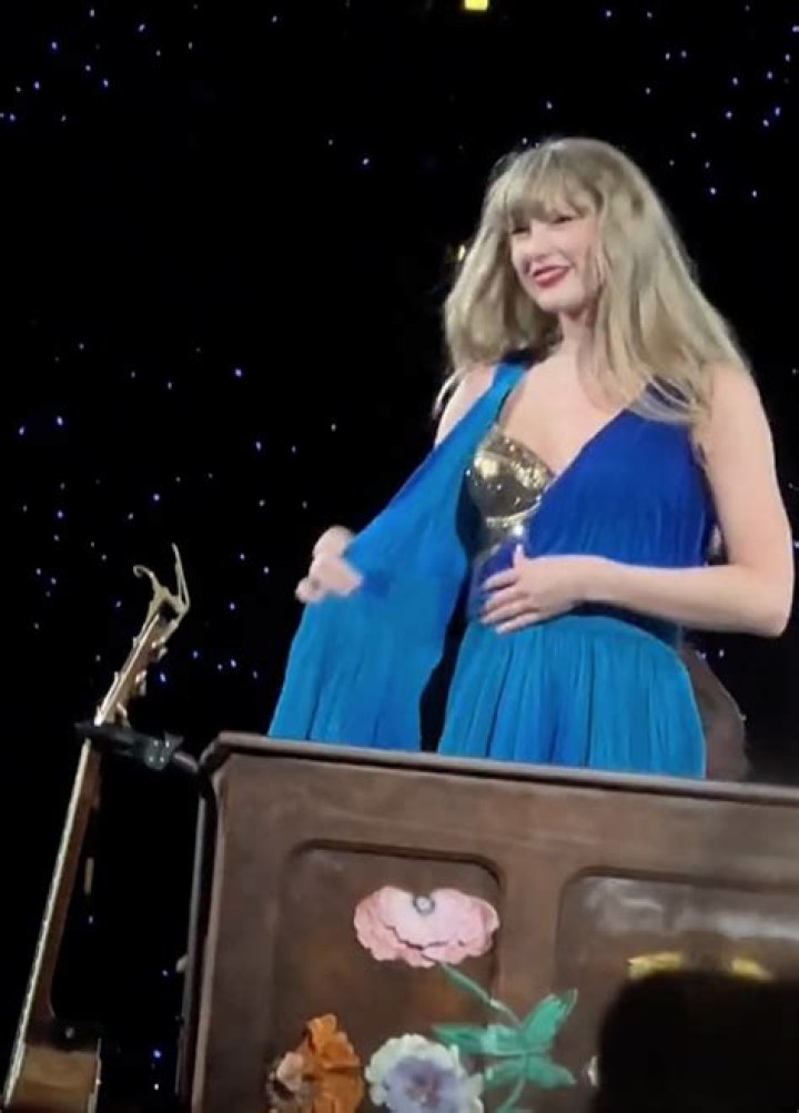 When Fashion Takes Center Stage: The Taylor Swift Wardrobe Malfunction