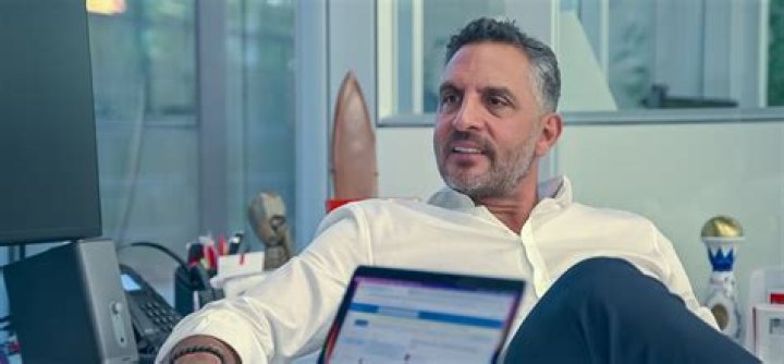 The Battle Of The Real Estate Titans: The Agency Vs The Oppenheim Group