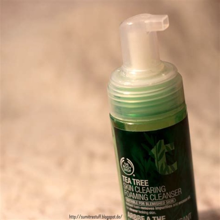 The Body Shop's Tea Tree Cleanser Is Clearing People's Acne