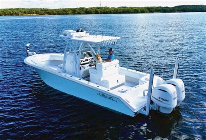 The SeaHunter 28 Floridian Does it All