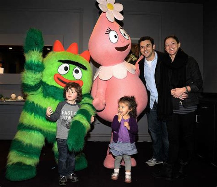 ‘The Wonder Years’ star Fred Savage still looks the same almost three decades later