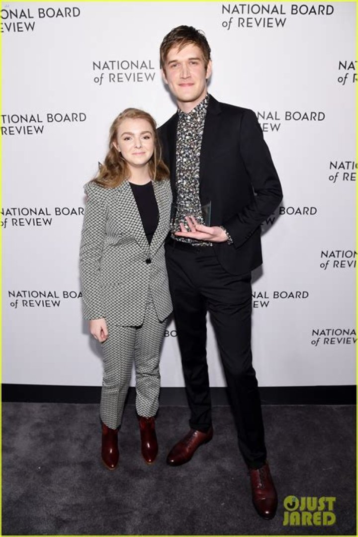 Unveiling The Mystery: Who Is Thomasin McKenzie's Boyfriend?