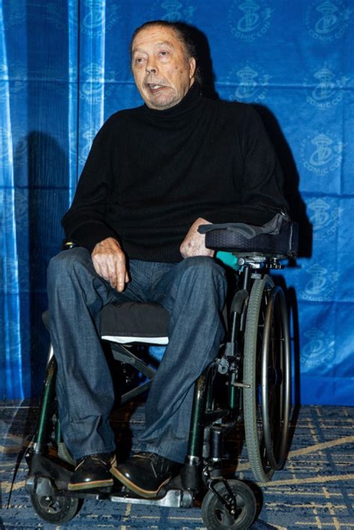 Tim Curry’s family kept his stroke a secret from the public – this is the cult actor today, at 77