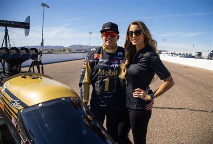 Tony Stewart's Daughter: A Deep Dive Into Her Life And Impact