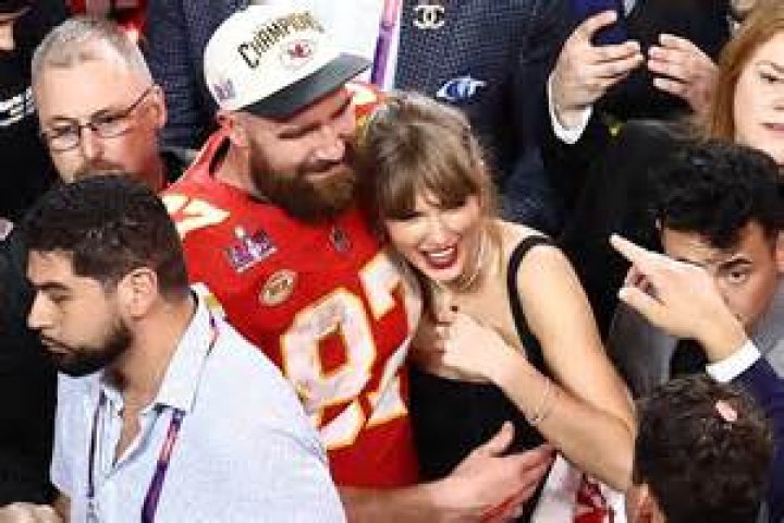 When Football Meets Pop: The Hilarious World Of Travis Kelce Taylor Swift Jokes