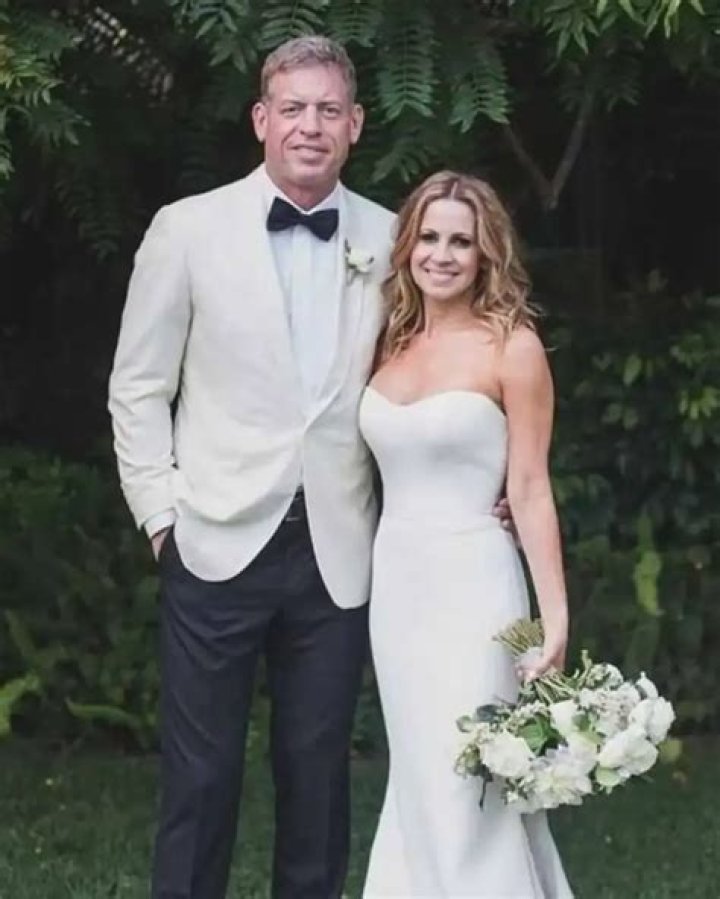 Troy Aikman Wife: A Deep Dive Into The Life Of A Football Legend's Partner