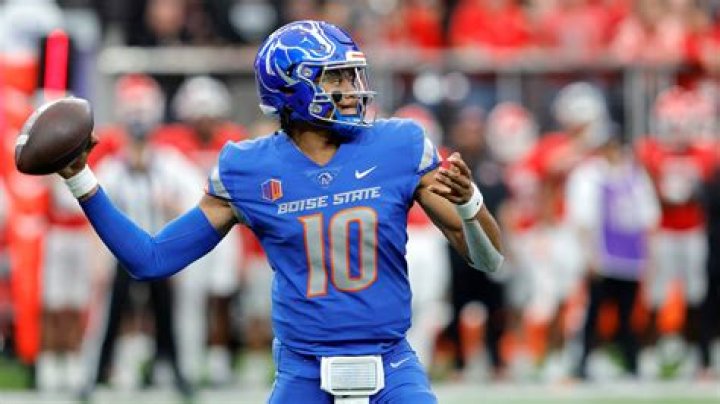 True freshman named starting Boise State quarterback