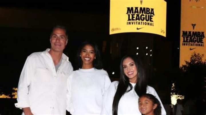 Vanessa Bryant's New Partner: A New Chapter In Her Life