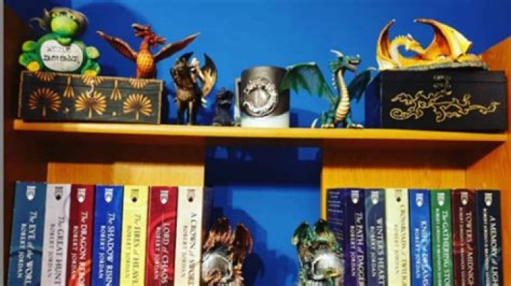 Keep these things in mind while keeping a dragon statue or picture at home – India TV