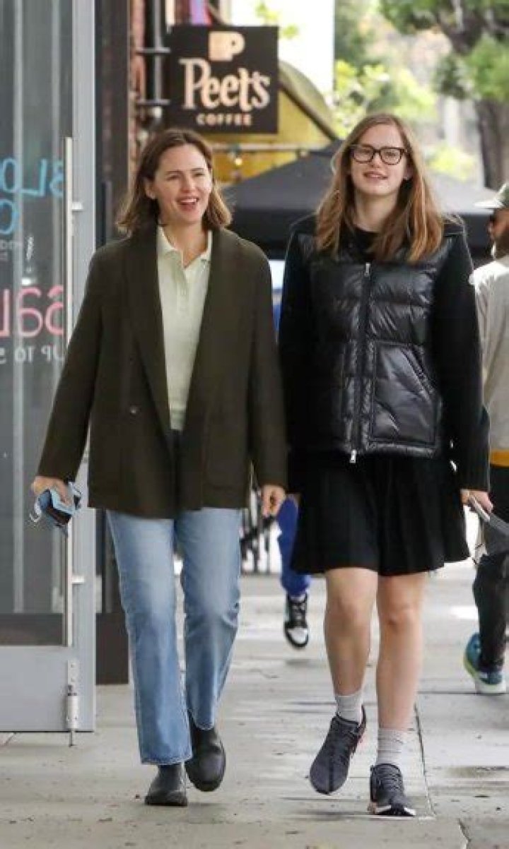 Violet Affleck Height: The Growing Star Of Hollywood
