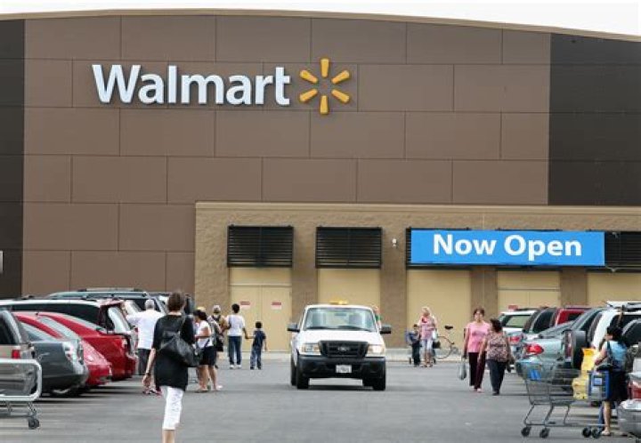 Walmart Shutters Four Chicago Stores After 'Million-Dollar Losses'
