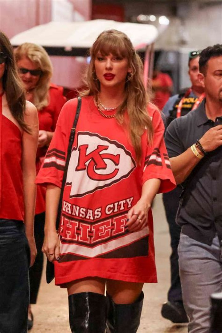 Was Taylor Swift At The Chiefs Game Today? Uncovering The Truth Behind The Rumors