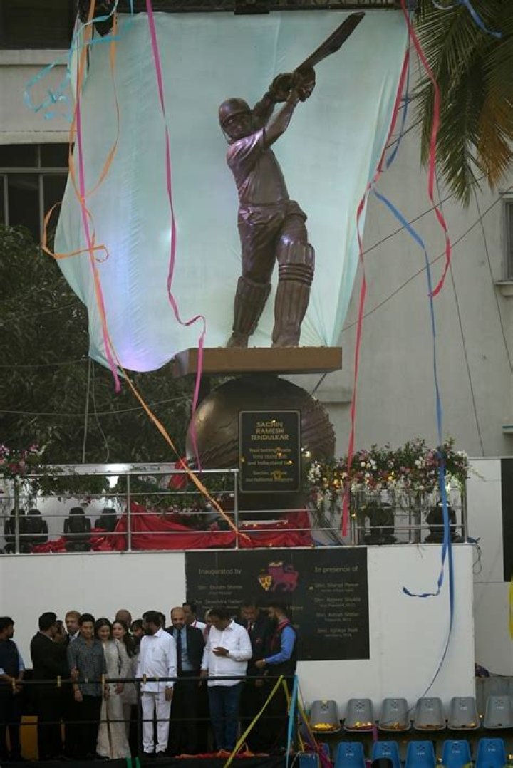 Sachin Tendulkar's grand statue unveiled at Wankhede Stadium ahead of India vs Sri Lanka World Cup fixture – India TV
