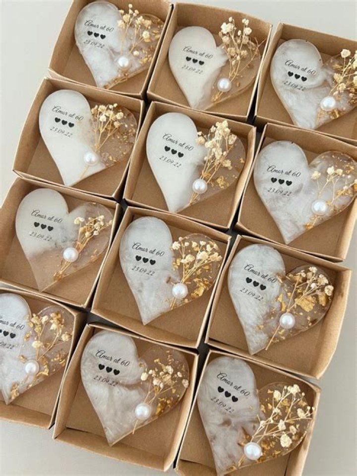 Wedding Favour Ideas: 35 Best Wedding Favours, From Cookies To Cocktails