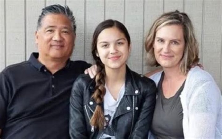 Where Did Olivia Rodrigo's Parents Come From: A Closer Look At Their Roots