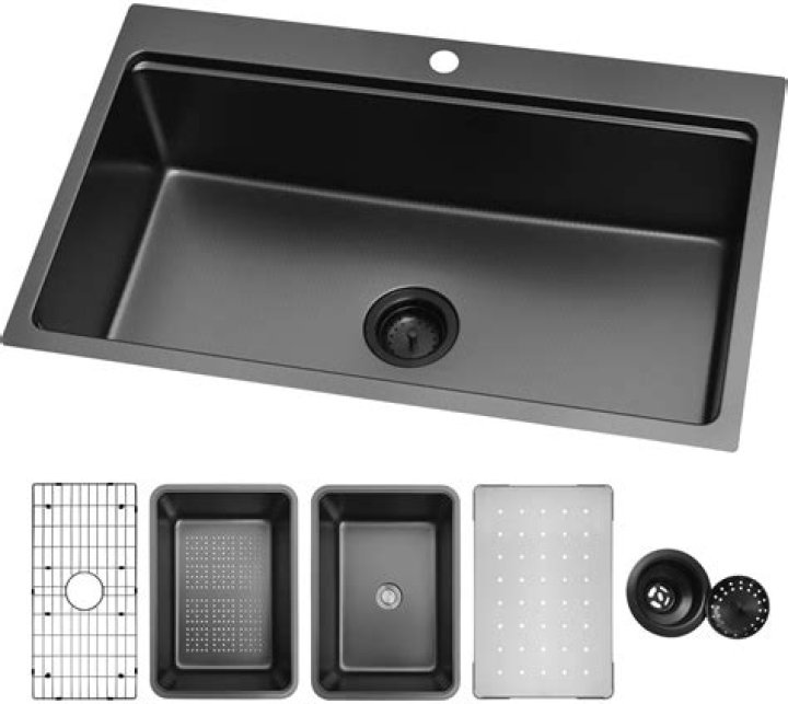 Quick Answer: Which Is Better Porcelain Or Stainless Steel Sinks