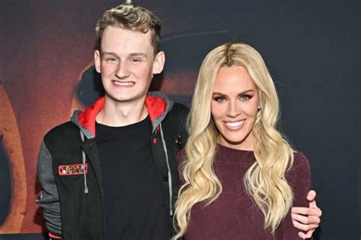 Who Is Jenny Howarth? The Life And Achievements Of A Rising Star