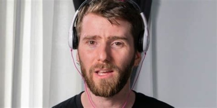 Who Is Linus From Linus Tech Tips