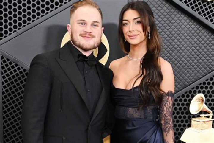 Unveiling The Life Of Zach Bryan: The Man Behind The Music And His Wife