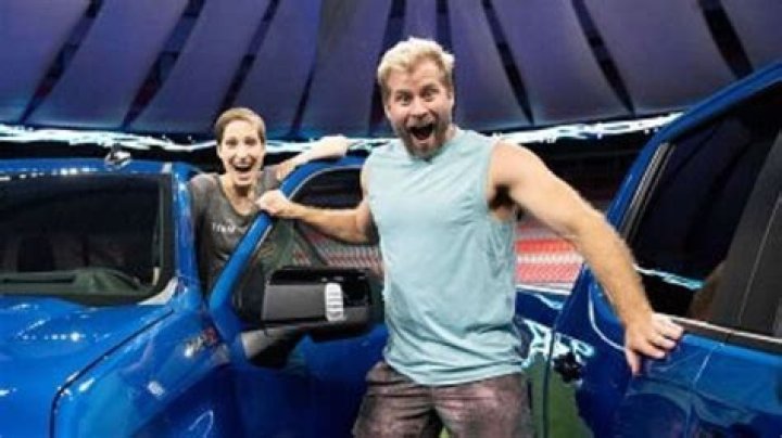 Woman living with brain cancer wins Amazing Race Canada, wins Rs 2.02 crore cash reward – India TV