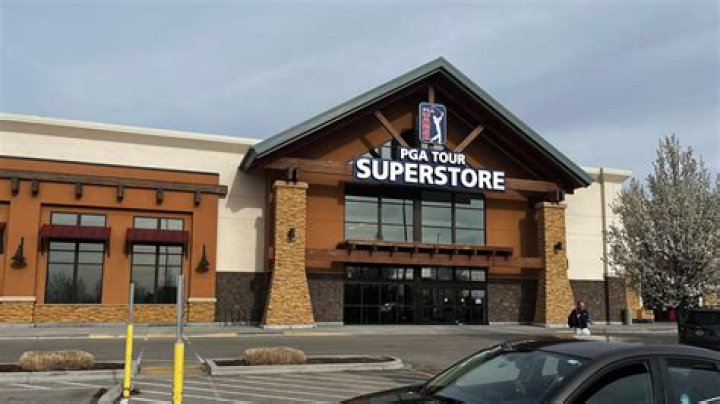 PGA Tour Superstore opens in Meridian