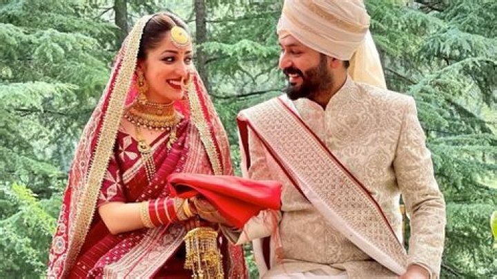 Yami Gautam ties the knot with 'Uri' director Aditya Dhar, See first wedding photo here – India TV