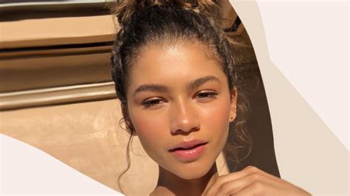 Zendaya's Aesthetician Spills On The Skincare Advice She Gives Her A-list Clients